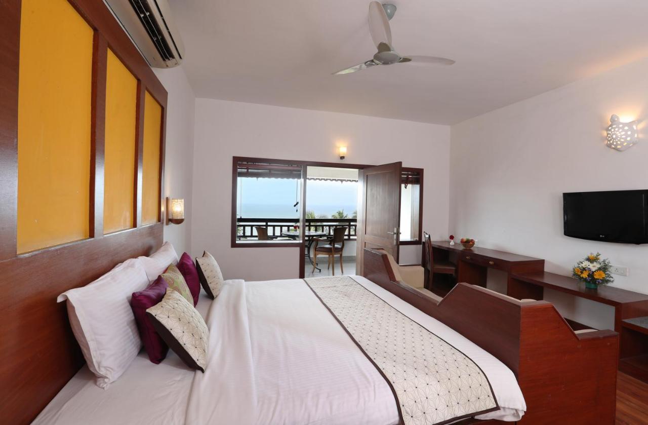 Getaway Beach Resort Kovalam Exterior photo